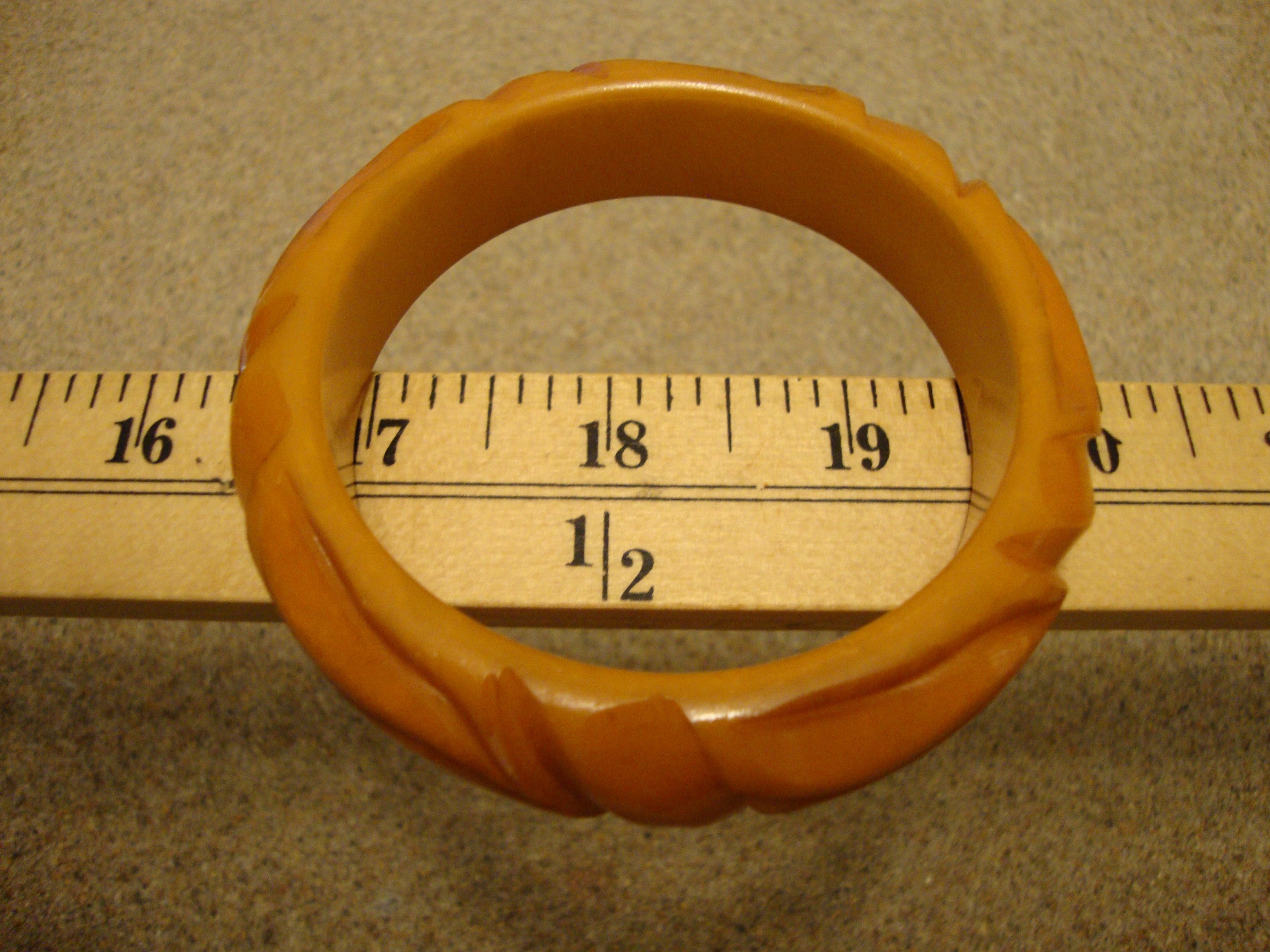Vintage 3/4" Orange Bakelite Bracelet! Sculpted Abstract Flower Designs!