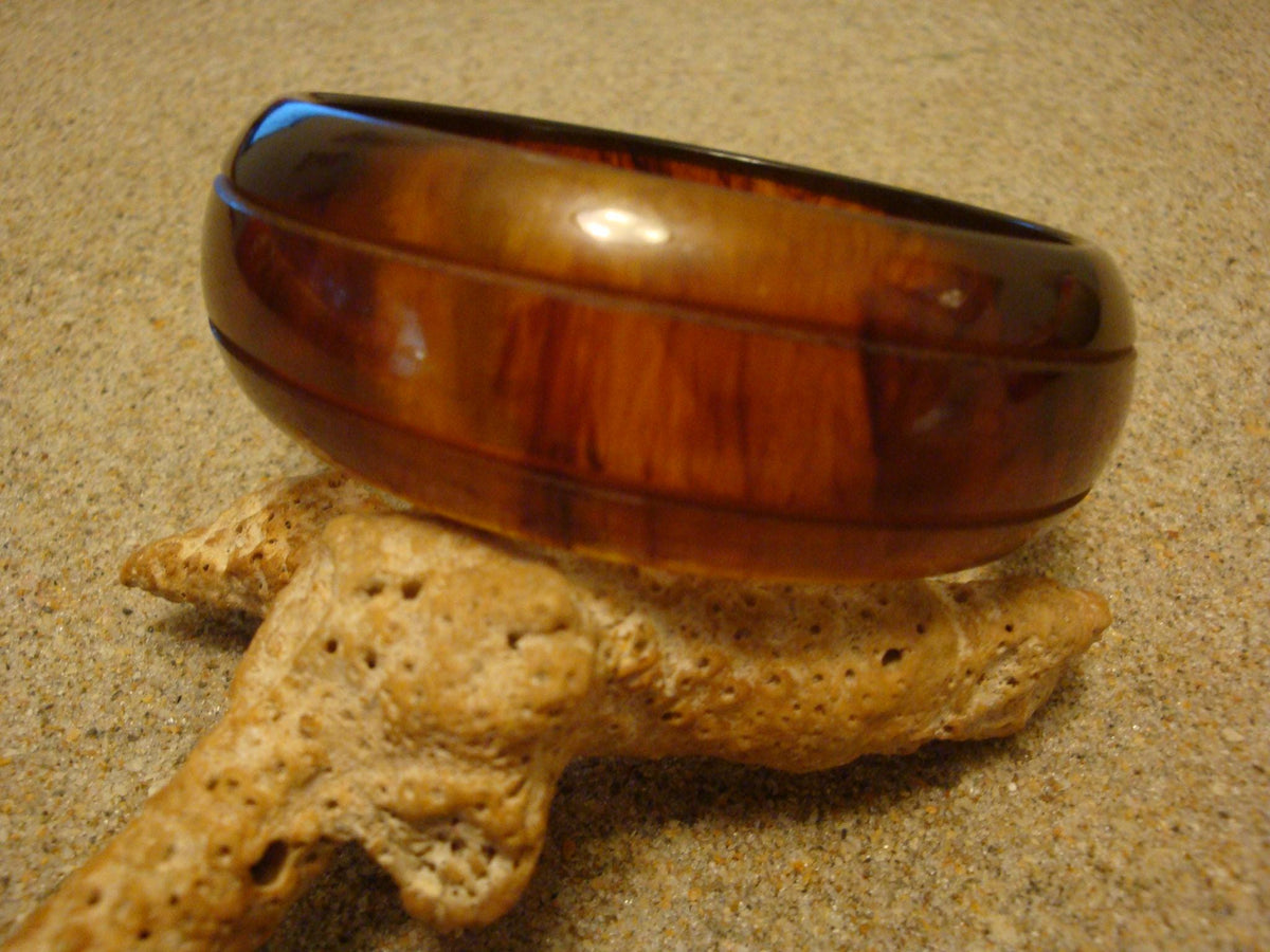 Vintage 7/8" Copper & Rust Bakelite Bracelet! Sleek Dual Groove Carved Design!