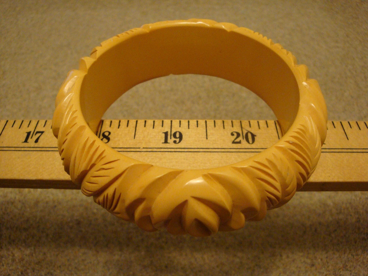 Vintage 1" Canary Yellow Bakelite Bracelet!  Four Lotus Flower & Leaf Carvings!!