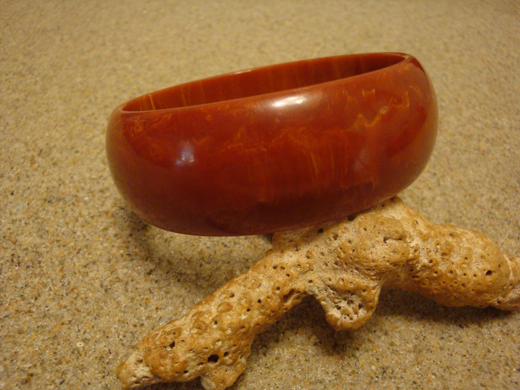 Vintage 1" Domed Bakelite Bangle Bracelet, Marbled Paprika