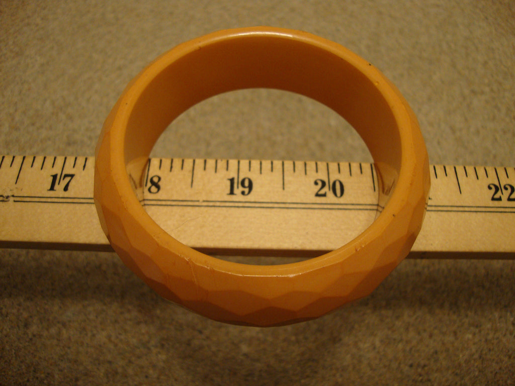 Vintage 7/8" Bakelite Bracelet w/ 3/8" Dome! Diamond & Pentagon Shaped Facets!