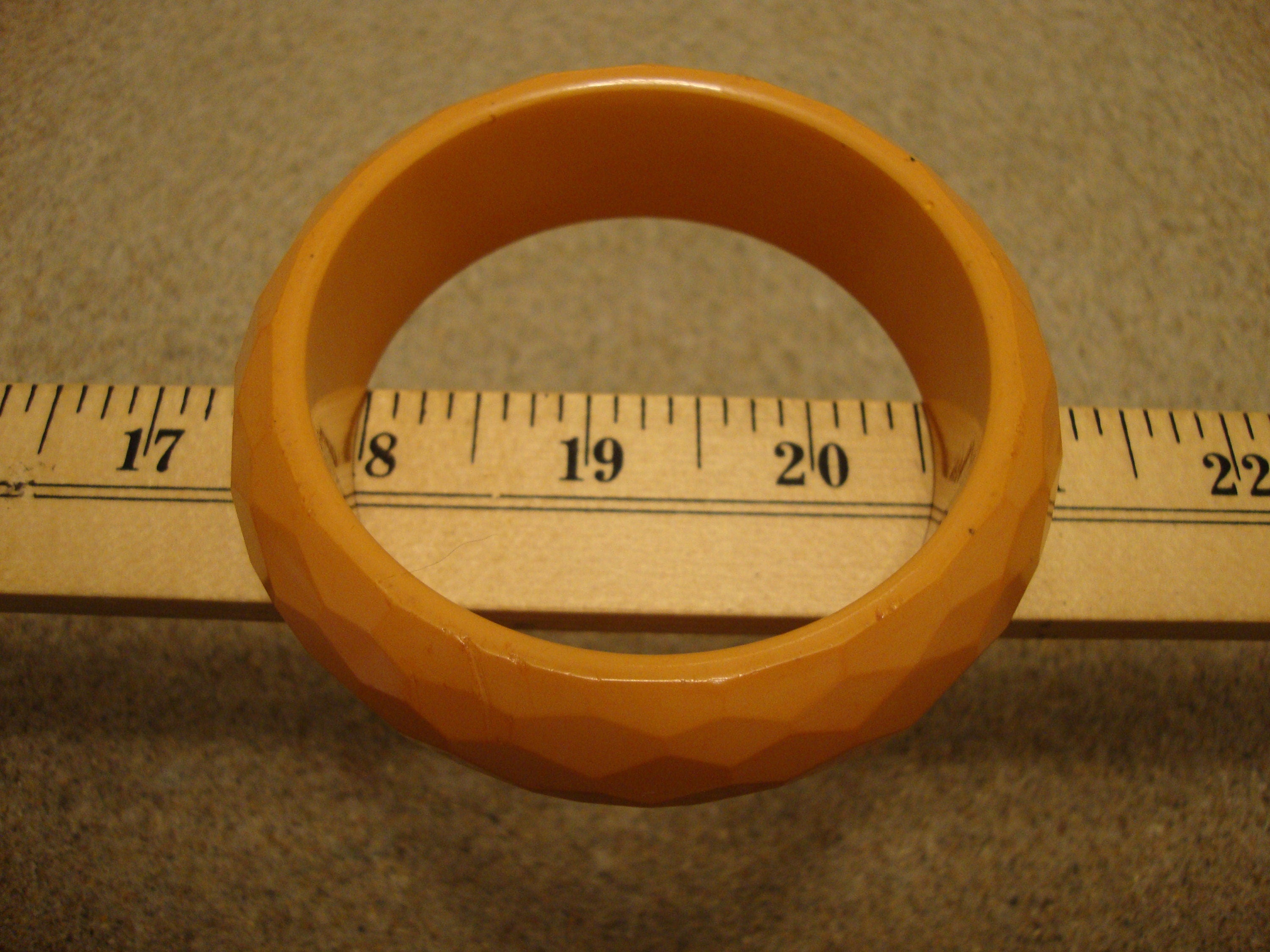 Vintage 7/8" Bakelite Bracelet w/ 3/8" Dome! Diamond & Pentagon Shaped Facets!