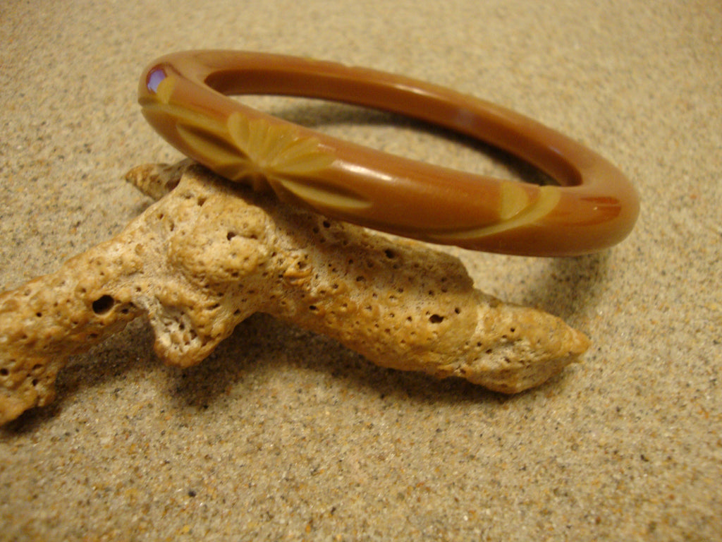 Vintage Jade Green Bakelite Bracelet w/ Brown Overdye and Flower/Leaf Carvings!!