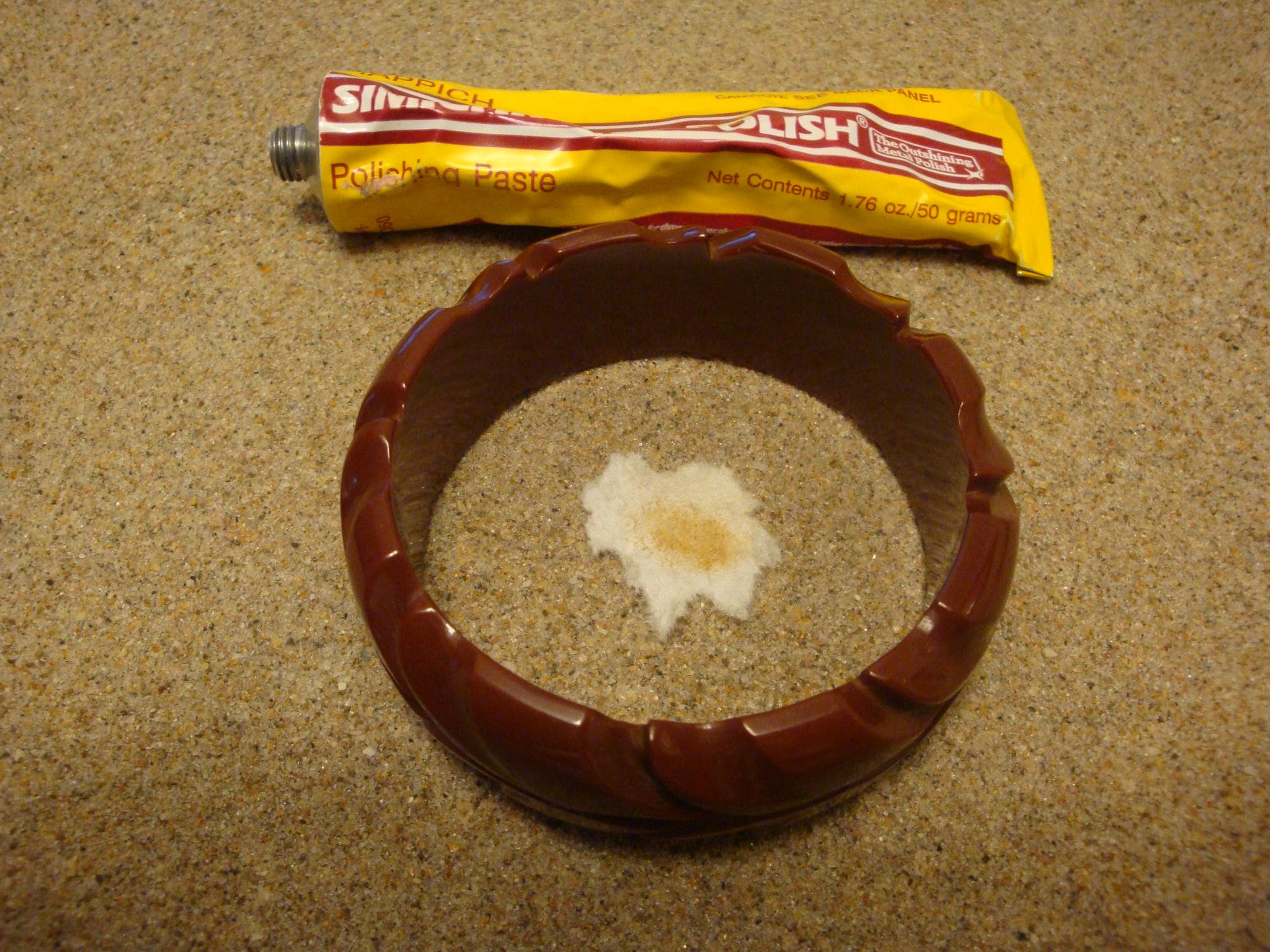 Vintage Milk Chocolate Bakelite Bracelet: Abstract Vine Carvings