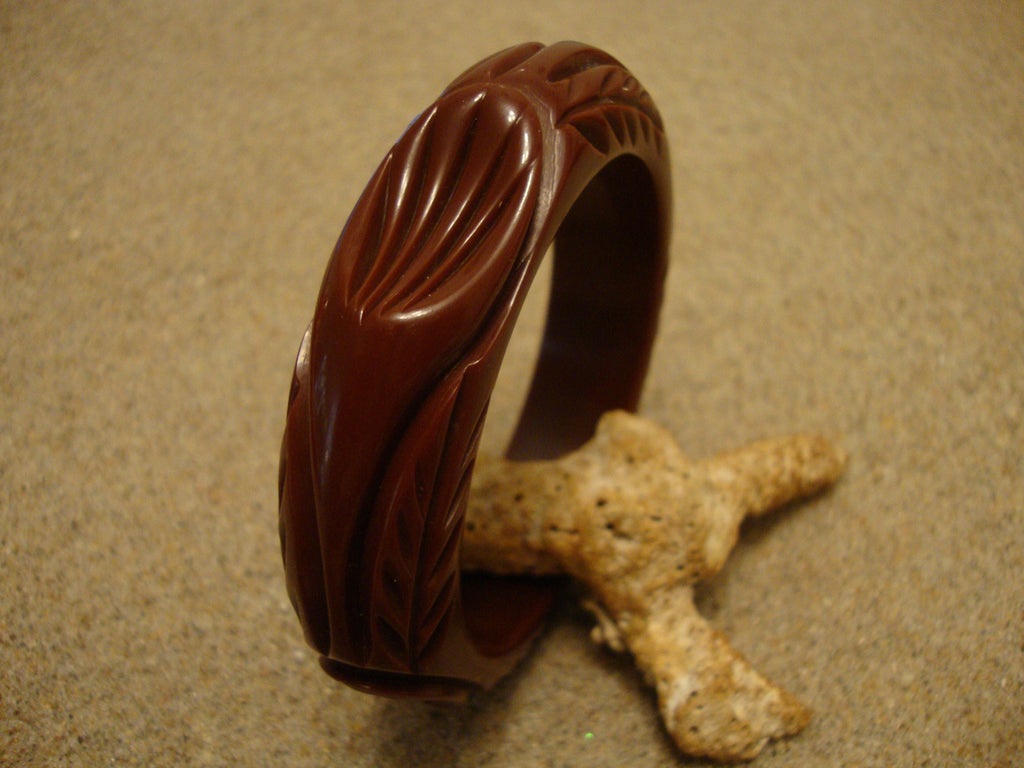 Vintage Bakelite Bracelet! Chocolate Brown w/ Abstract Flower & Leaf Carvings!