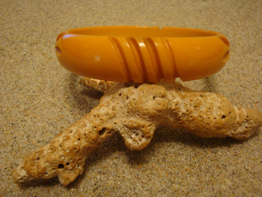 Vintage Goldenrod Bakelite Bracelet: Wheat Sheaf Carvings