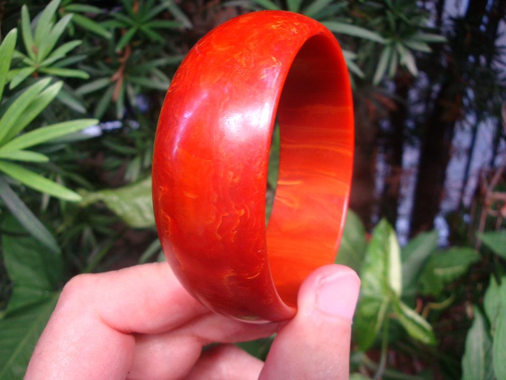 Vintage 1" Domed Bakelite Bangle Bracelet, Marbled Paprika