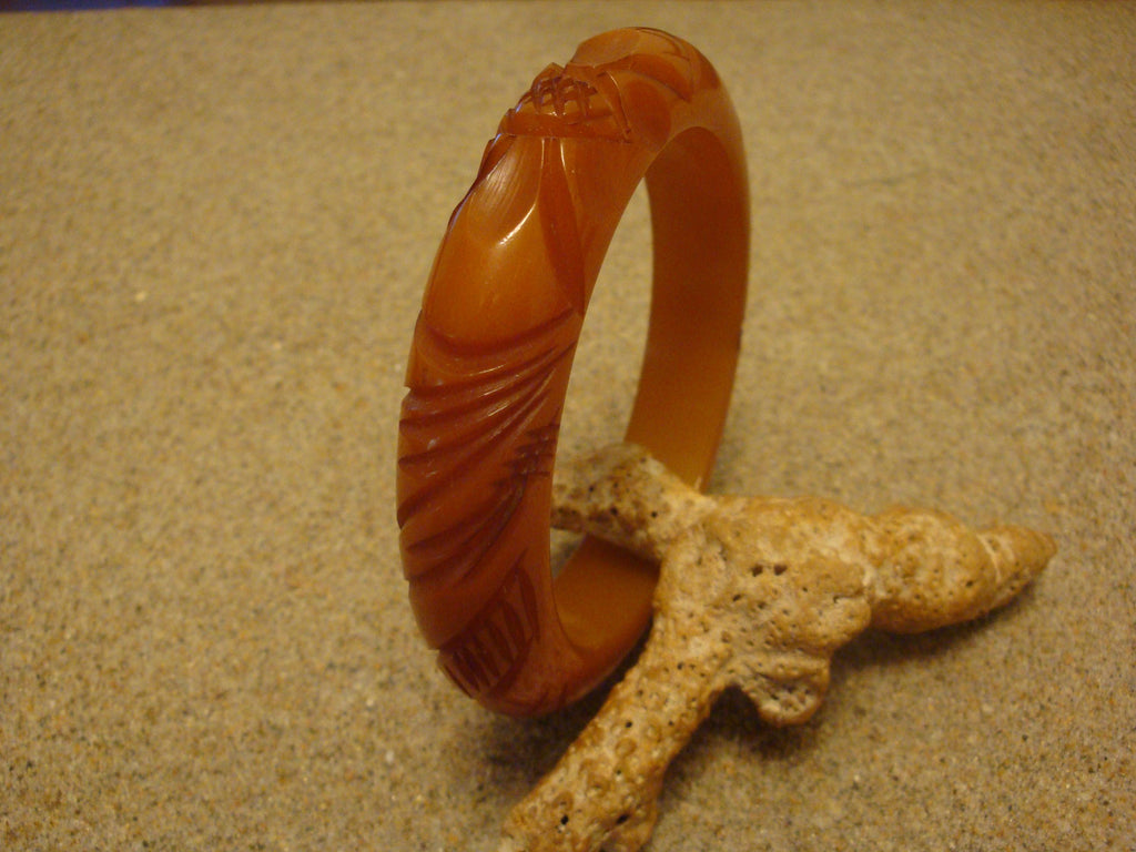 Vintage 5/8" Butterscotch Bakelite Bracelet! Abstract Flower & Leaf Carvings!