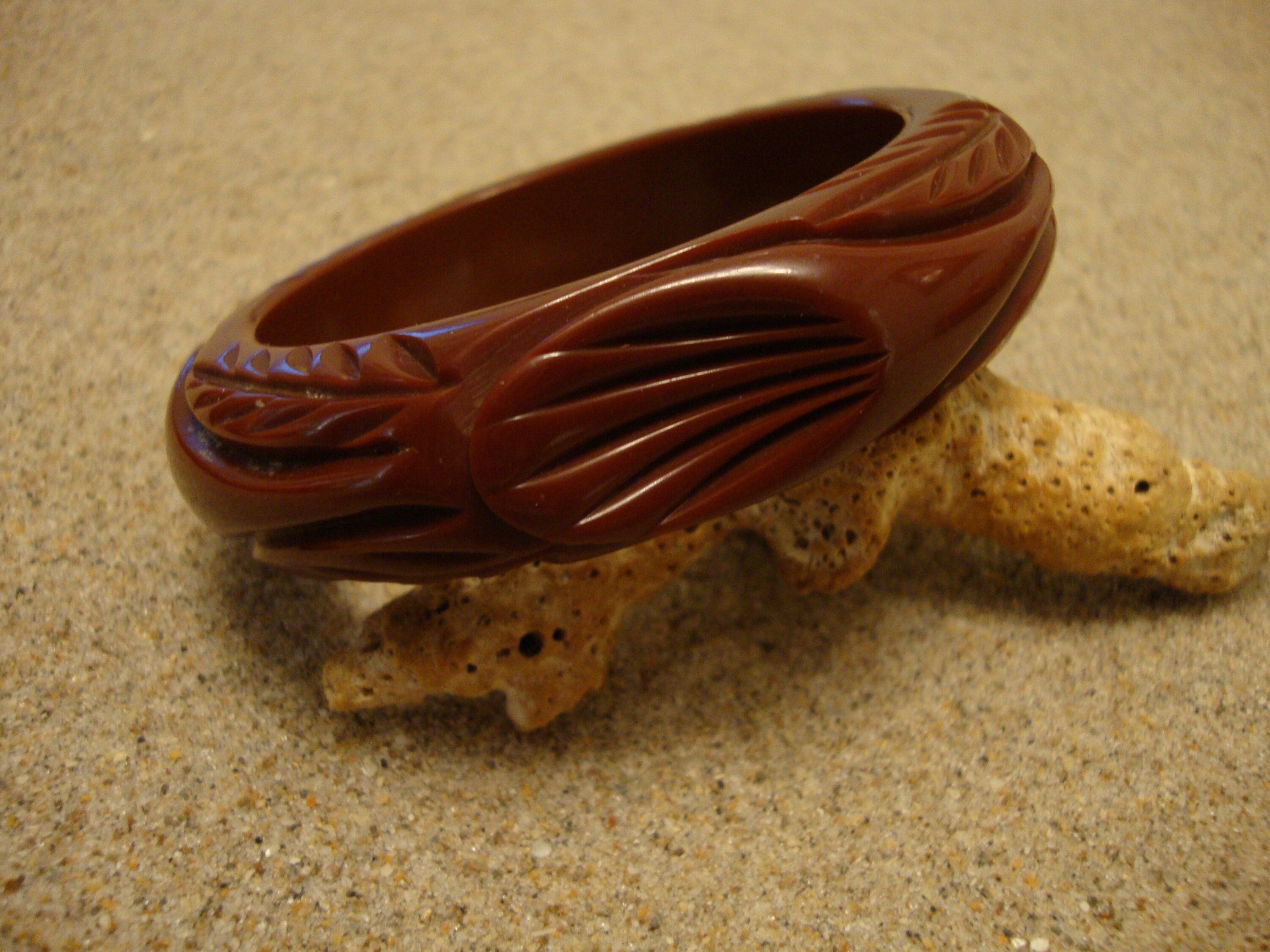 Vintage Bakelite Bracelet! Chocolate Brown w/ Abstract Flower & Leaf Carvings!
