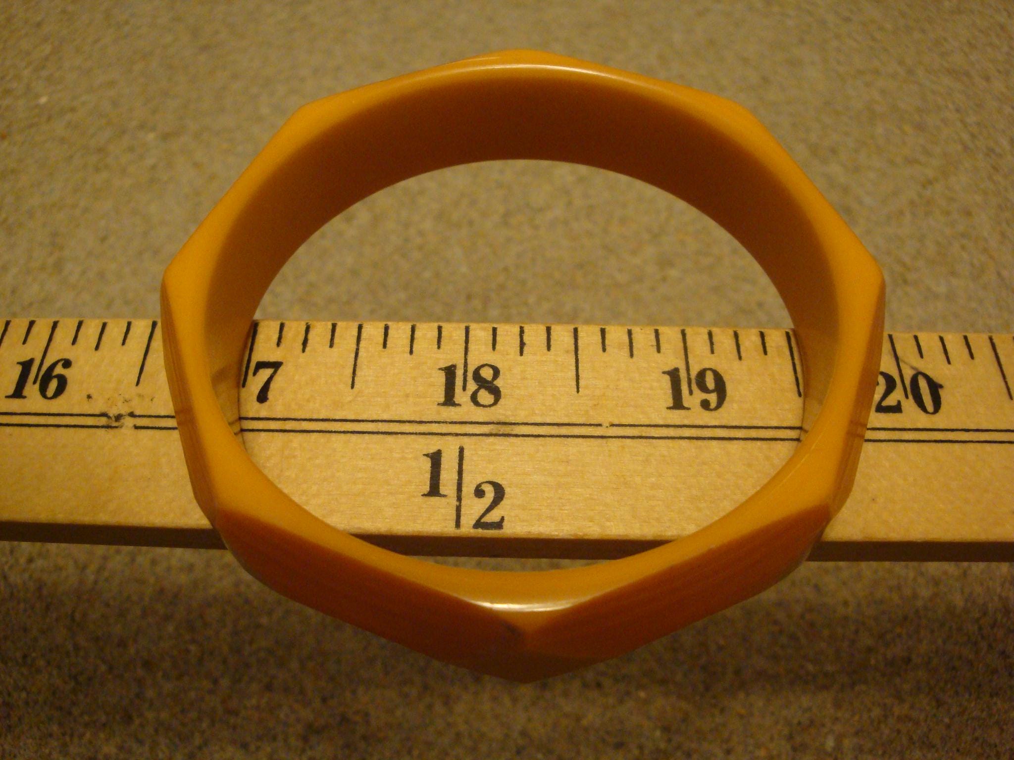 Vintage 5/8" Goldenrod Bakelite Bracelet! Cut Back Diamond Faceted Design!