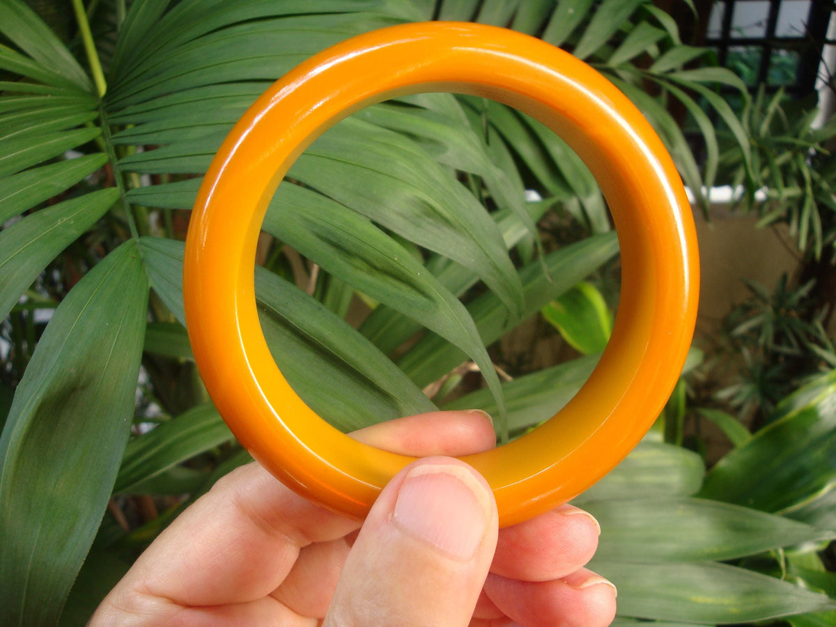 Vintage 3/4" Bakelite Bracelet w/ 3/8" Thick Dome! Solid Butterscotch Color!