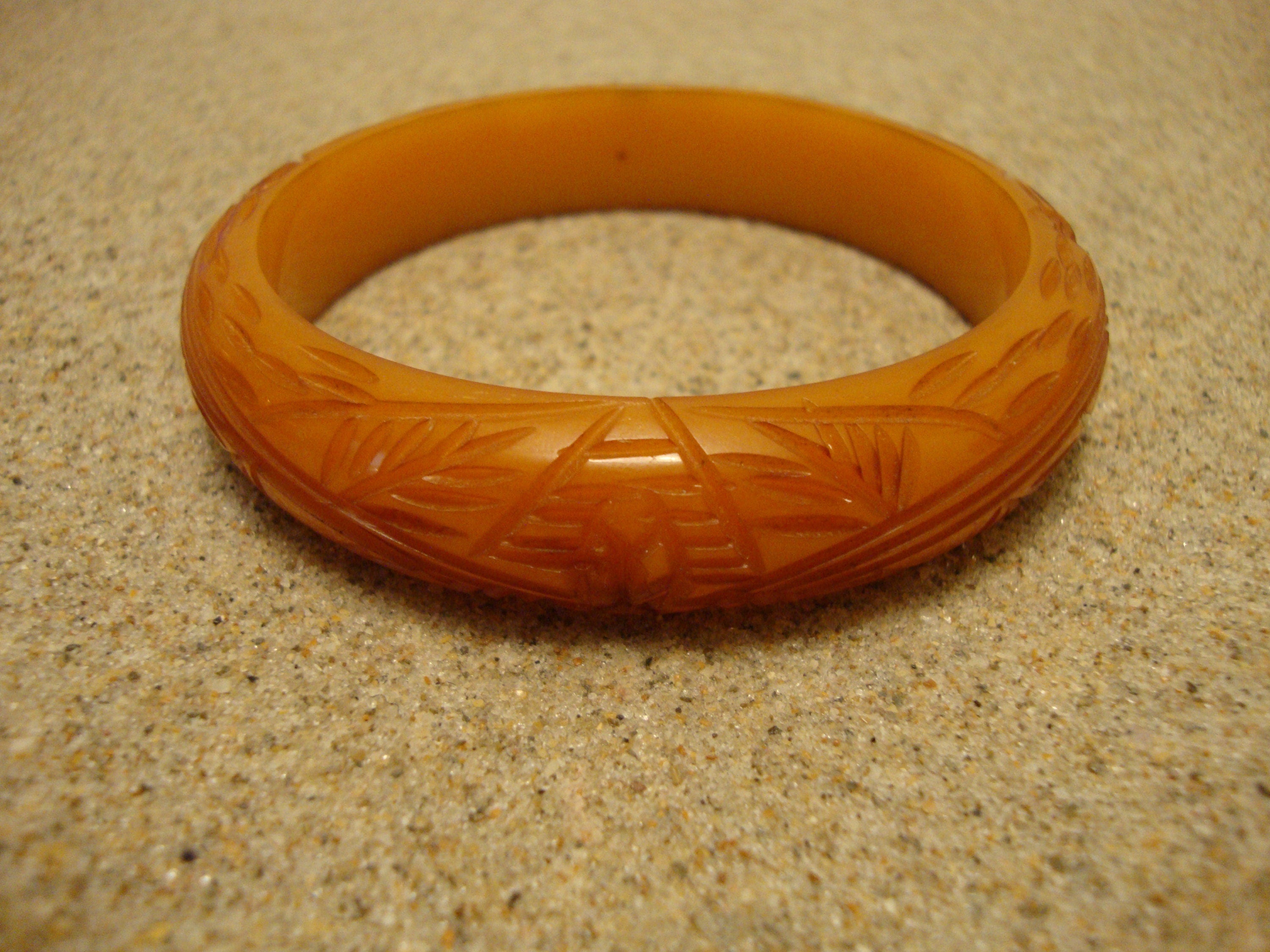 Vintage 5/8" Semi Translucent Butterscotch Bakelite Bracelet! Flower/Leaf Carvings!