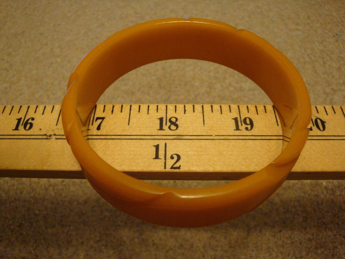 Vintage 3/4" Orange Bakelite Bracelet! Abstract Flower & Leaf Carvings!