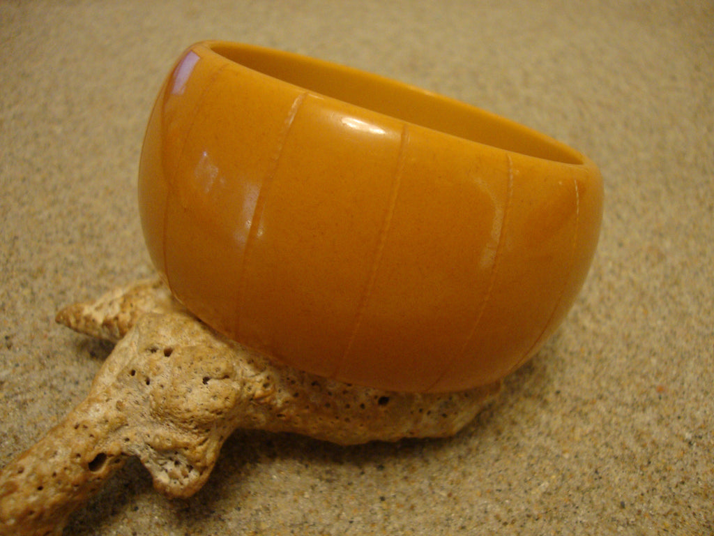 Extra Wide Vintage 1.5" Goldenrod Bakelite Bracelet! Thin Vertical Carvings!!