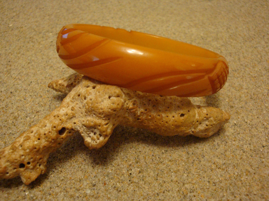 Vintage Butterscotch Bakelite Bracelet! Abstract Flower w/ Crosshatch Carvings!