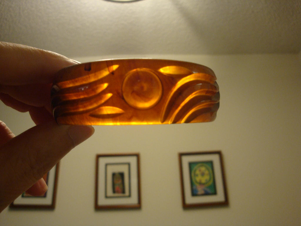 Vintage 7/8" Bakelite Bracelet! Translucent Copper & Rust w/Circle Dot and Contoured Carvings!