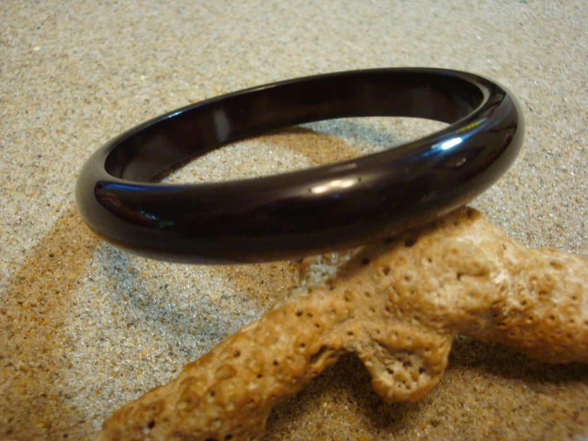 Rare Vintage 3/8" Translucent Red to Black Bakelite Bracelet! Domed Shape!