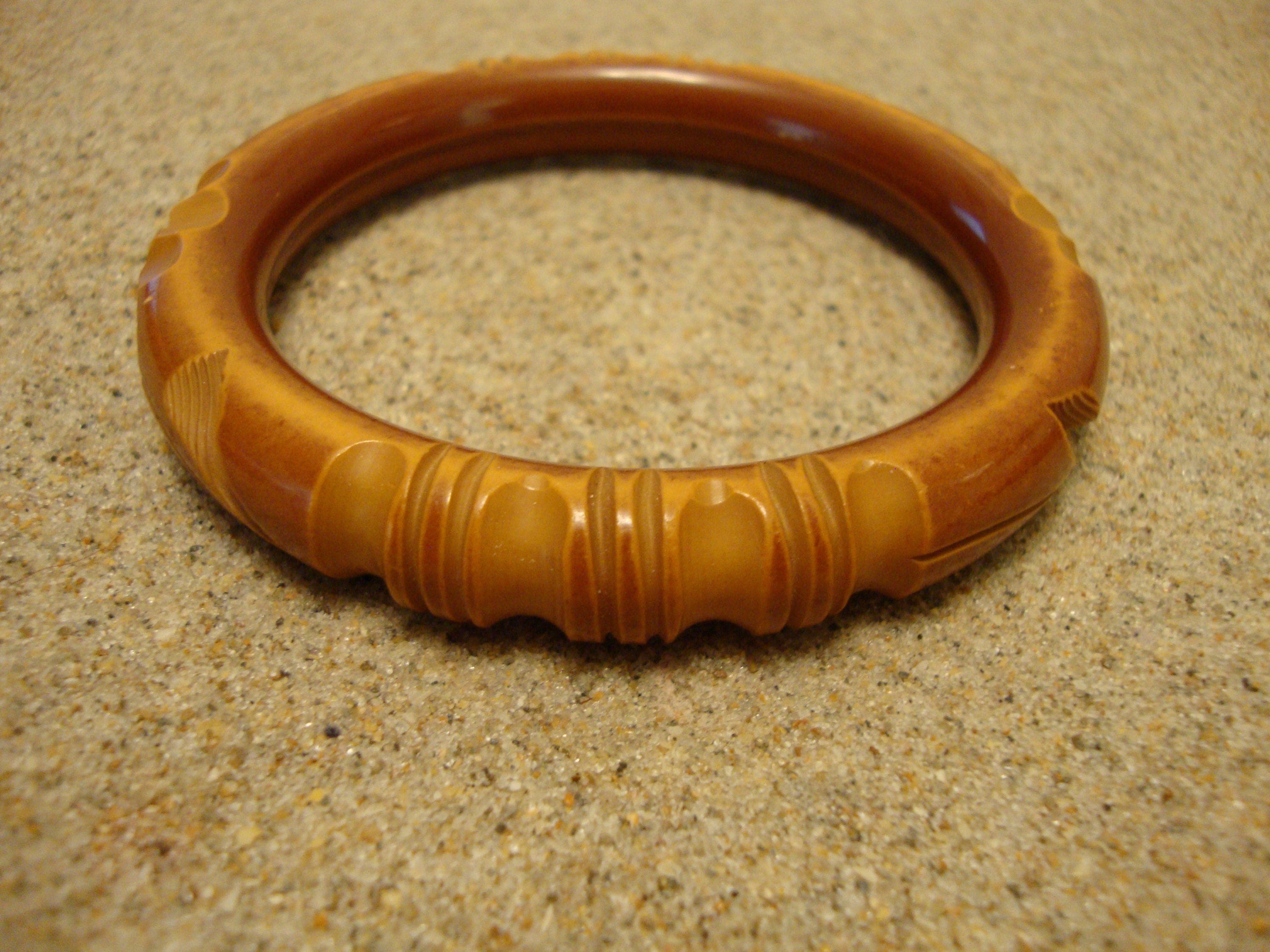 Vintage Brown Overdyed Butterscotch Bakelite Bracelet! Flower/Slash Carvings!!
