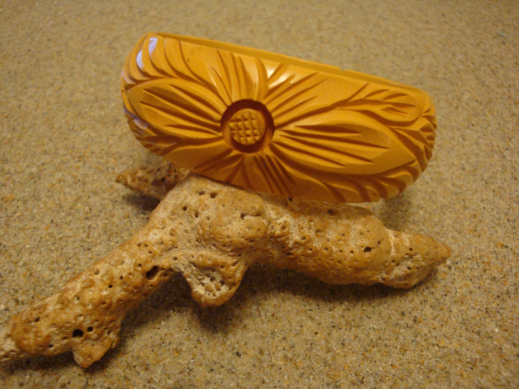 Vintage 1 1/4" Goldenrod Bakelite Bracelet! Four Abstract Flower Carvings!