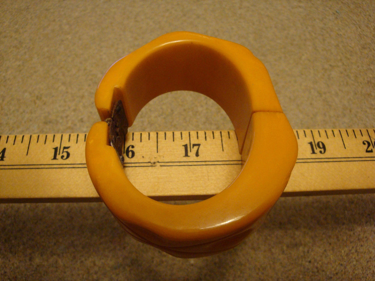 Vintage 1 1/4" Bakelite Clamper Bracelet! Yellow w/ Abstract Geometric Carvings!