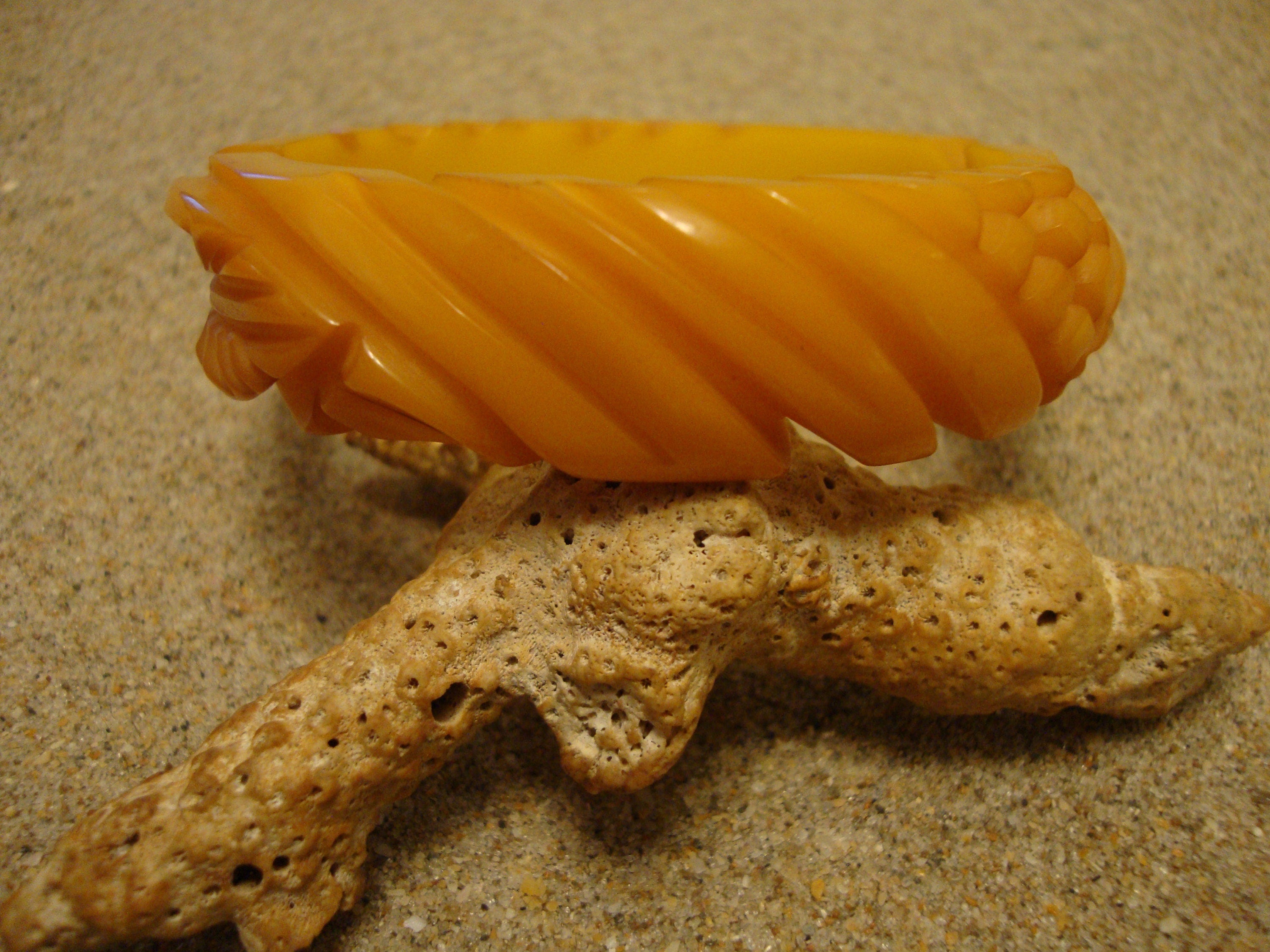 Vintage Yellow Bakelite Bracelet: Carved Flower & Leaf Design