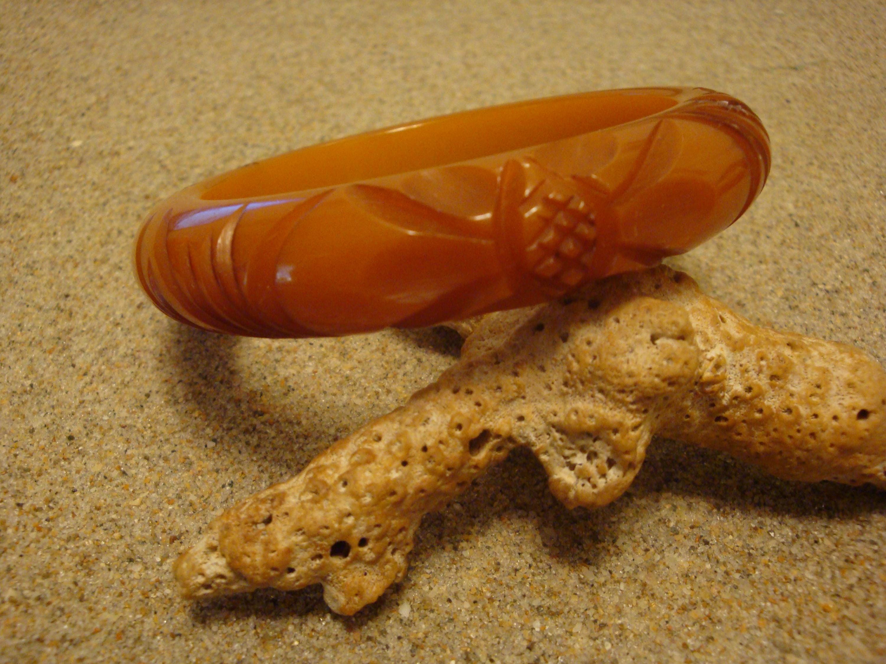 Vintage 5/8" Butterscotch Bakelite Bracelet! Abstract Flower & Leaf Carvings!