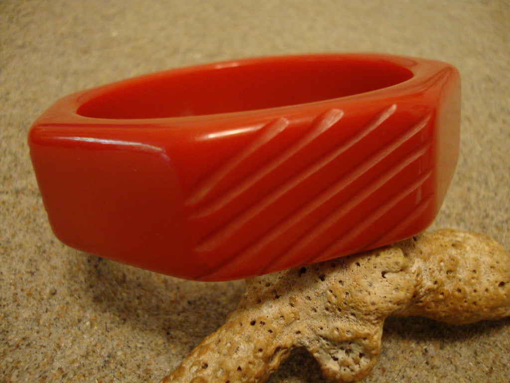 Vintage 7/8" Red Bakelite Bracelet! Octagon Shape w/ Diagonal Slash Carvings!